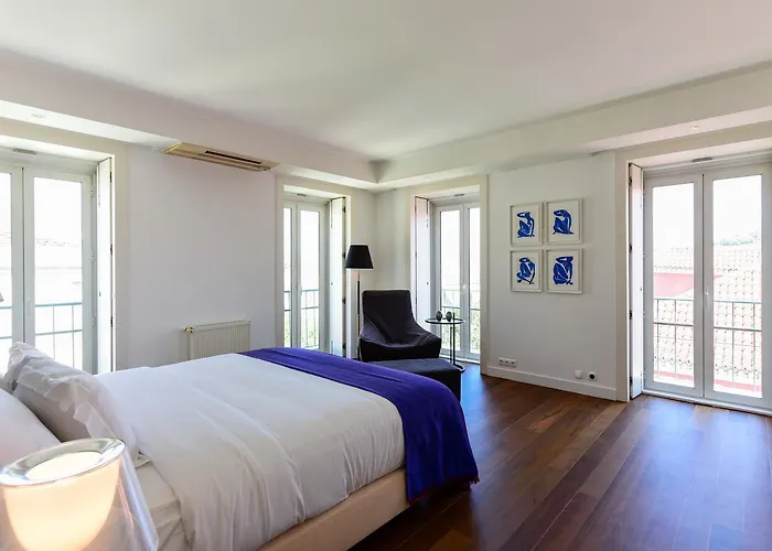 Chiado - Lounge ליסבון